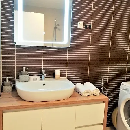 Apartment Apartma Nika 3 *