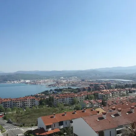 Apartma Nika 3 * Koper